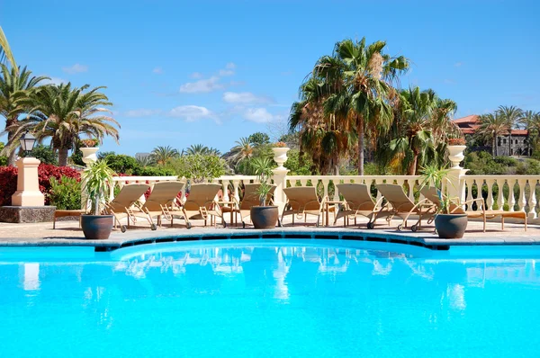 Bazén na luxusní hotel, ostrov tenerife, Španělsko — Stock fotografie