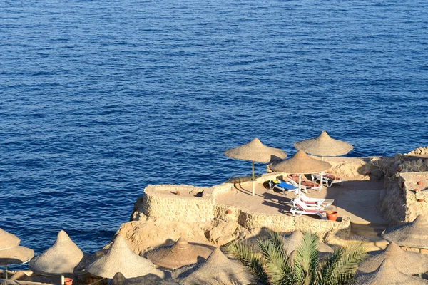 Pôr do sol na Baía de Naama, Mar Vermelho e praia, Sharm el Sheikh, Egito — Fotografia de Stock