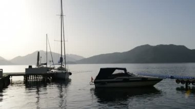 İskele ve motorlu tekne yat Akdeniz Türk resort, marmaris, Türkiye