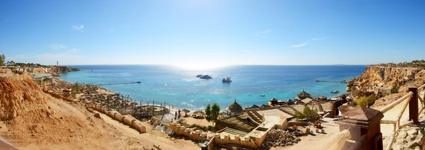 Panorama plaży luksusowy hotel sharm el sheikh, Egipt — Zdjęcie stockowe