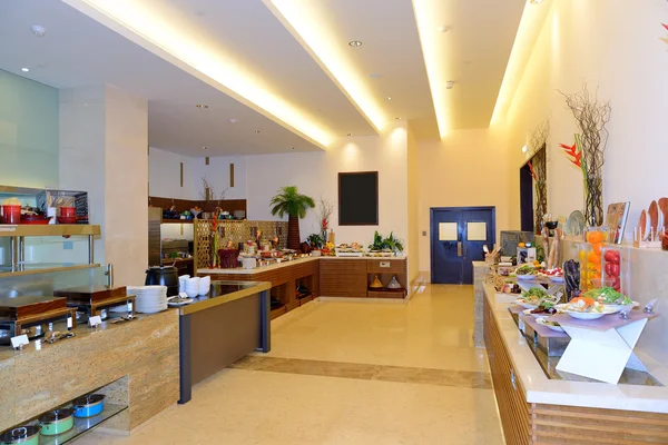 The restaurant interior of luxury hotel, Dubai, UAE — Stock Photo, Image