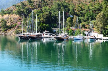 Akdeniz Türk resort, fethiye, tur iskelede yatlar