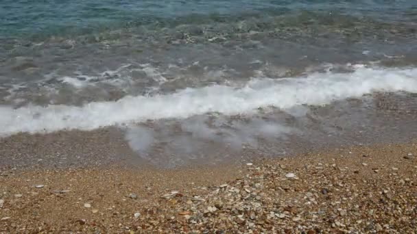 Het strand van de Ionische zee op peloponnes, luxehotel, Griekenland — Stockvideo