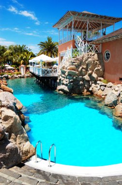 açık hava restoranında lüks otel, tenerife yakınındaki Yüzme