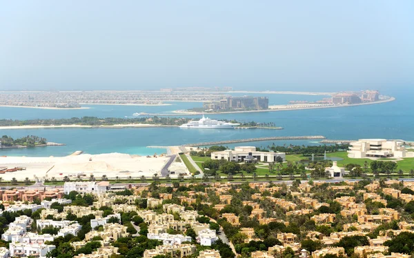 Vue sur l'île artificielle de Jumeirah Palm, Dubaï, EAU — Photo