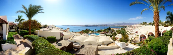 在豪华的酒店、 沙姆沙伊赫、 埃及海滩的全景 — 图库照片