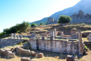 Arkadyalı kapıyı peloponnes, Yunanistan kalıntıları