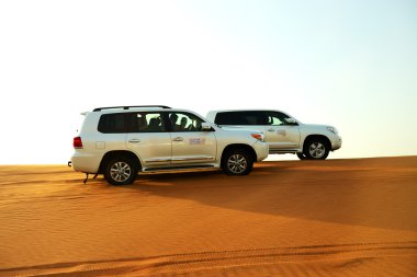 Dubai, Birleşik Arap Emirlikleri - 12 Eylül: off-road araç içinde dubai çöl gezisi