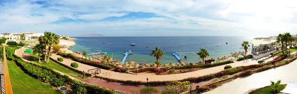 Panorama plaży luksusowy hotel sharm el sheikh, Egipt — Zdjęcie stockowe