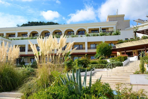 Bouw van de luxehotel, Chalkidiki, Griekenland — Stockfoto