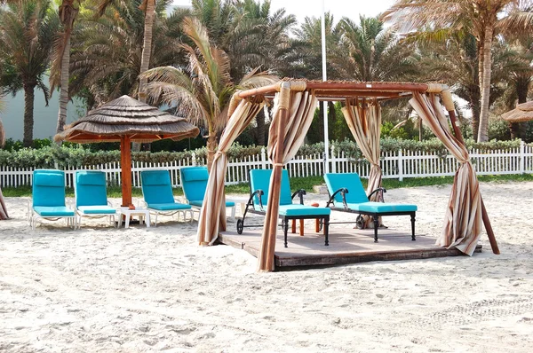 Hut on the beach of luxury hotel, Ajman, UAE — Stock Photo, Image