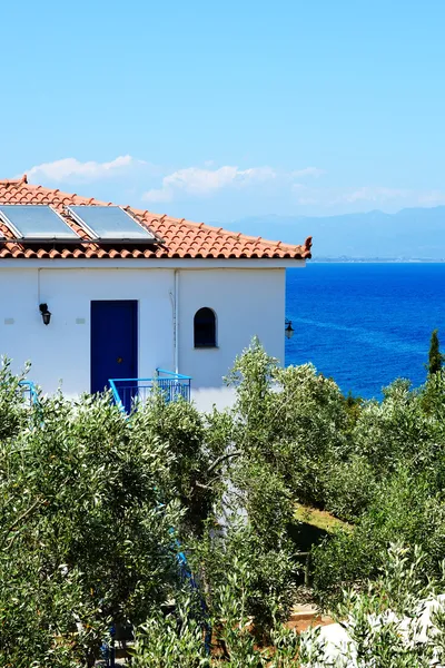 Traditional style villa at luxury hotel, Peloponnes, Greece — Stock Photo, Image