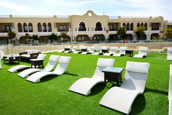 Relaxing area at luxury hotel, Sharm el Sheikh, Egypt — Stock Photo, Image