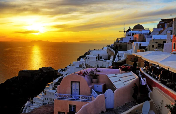 The sunset in Oia, Santorini island, Greece — Stock Photo, Image