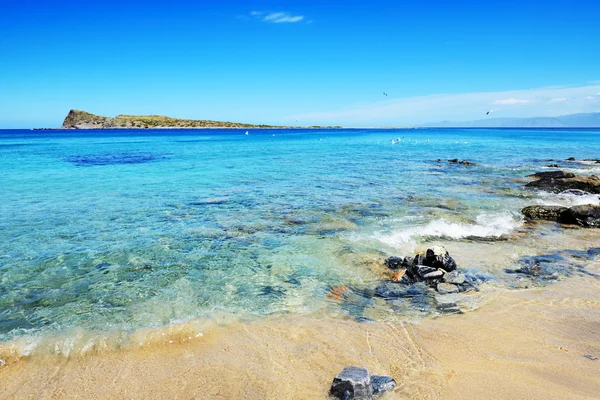The beach on uninhabited island, Crete, Greece — Stock Photo, Image