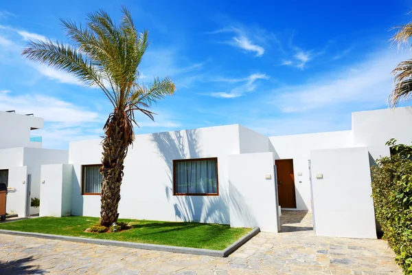 Villa in modern luxe hotel, Kreta, Griekenland — Stockfoto