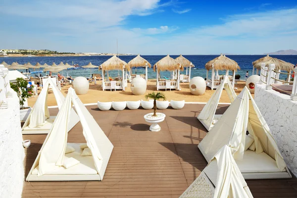 埃及沙姆沙伊赫豪华酒店的海滩 — 图库照片