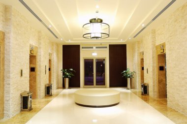 lüks hotel, dubai, Birleşik Arap Emirlikleri bulunan asansörler alan