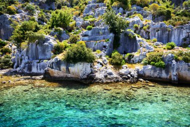 kekova Adası, Türkiye'nin kıyısında kalıntıları üzerinde