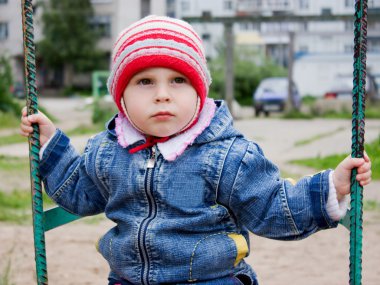 Şirin Bebek salıncağı