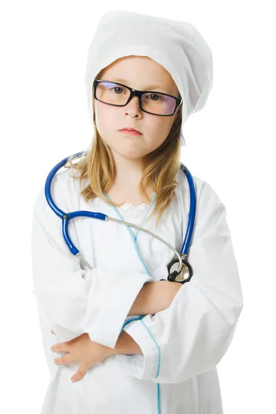 Schattig klein meisje speelt arts — Stockfoto