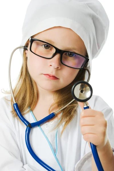 Nettes kleines Mädchen spielt Doktor — Stockfoto