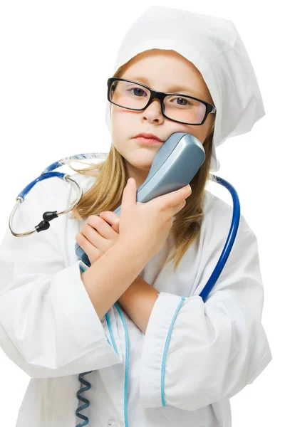 Nettes kleines Mädchen spielt Doktor — Stockfoto