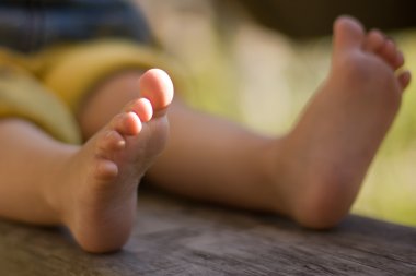 parmak güneş parlar bebek aşağı