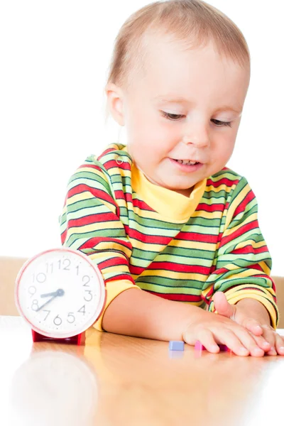 Malé roztomilé dítě s hodinami — Stock fotografie