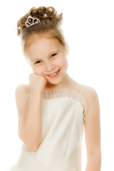 Menina bonita em vestido branco — Fotografia de Stock