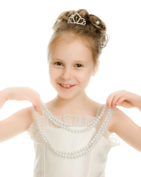 Menina bonita em vestido branco — Fotografia de Stock