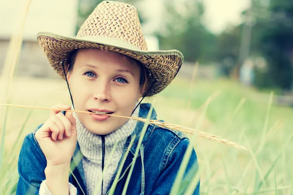 Porträtt av cowgirl — Stockfoto