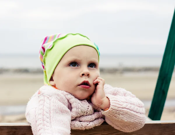 Little kid dreaming — Stock Photo, Image