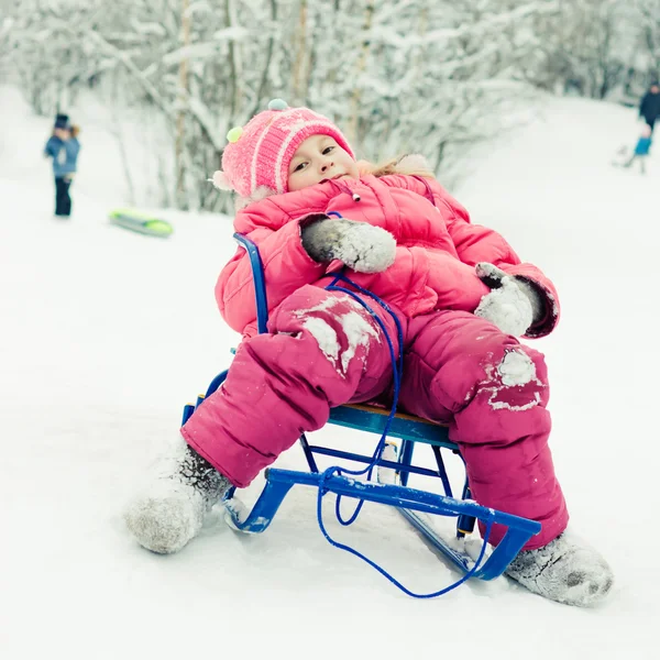 Baby vinter utomhus. — Stockfoto