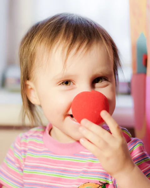 Criança com nariz vermelho — Fotografia de Stock