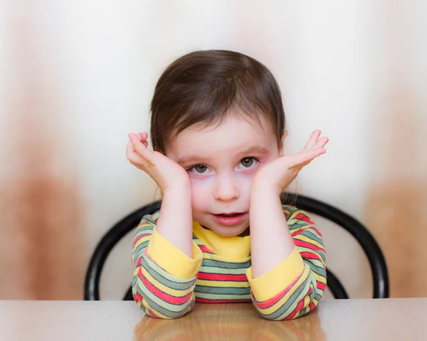 Bambino impaurito — Foto Stock