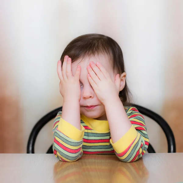 Niño asustado. — Foto de Stock