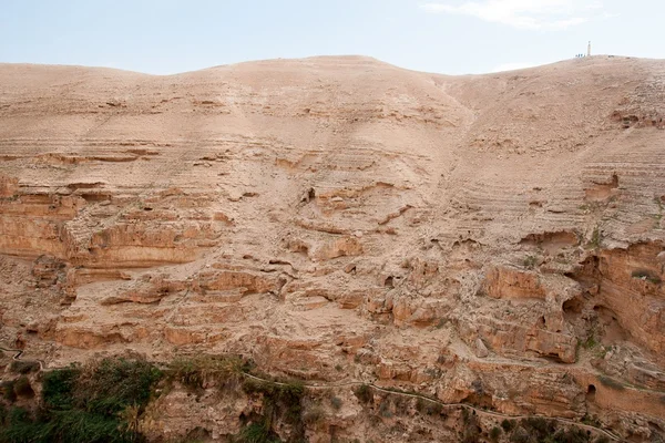 Пешие прогулки по Иудейской пустыне — стоковое фото