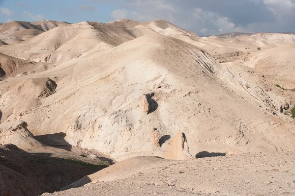 Wandelen in judean desert — Stockfoto
