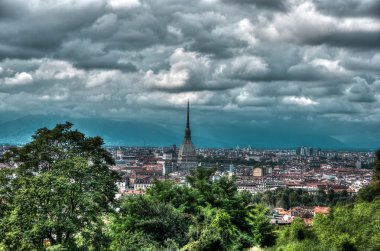 torino üzerinde dramatik gökyüzü