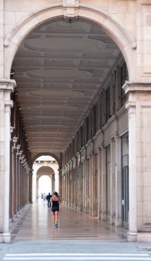 Turin sokakları at sabah