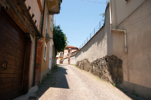 Pinerolo ulice - turisté přitažlivost — Stock fotografie