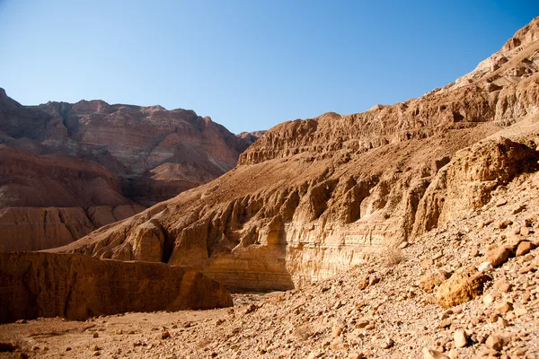 Montañas en piedra desierto nead Mar Muerto — Foto de Stock