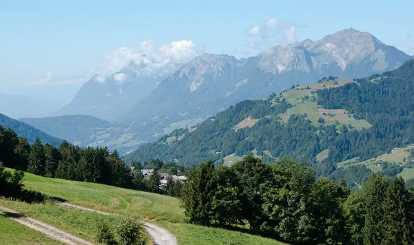 Berglandschaft in den Alpen — Stockfoto