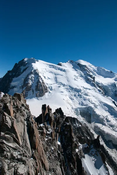 Alpen berg in de zomer — Stockfoto