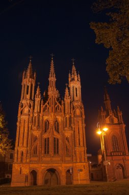 vilnius gece kilisede