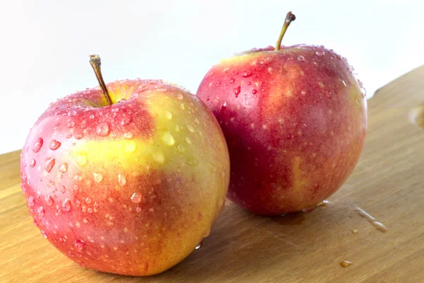 Apples on the desk — Stock Photo, Image