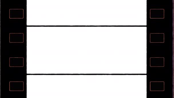 Пленка 4K Authentic 35 мм со шпротами и вспышкой на краю пленки — стоковое видео
