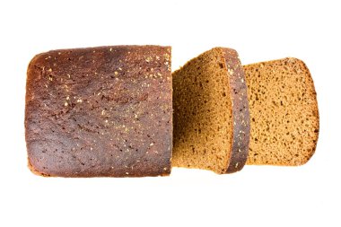 Siyah ekmek beyaz arkaplanda izole