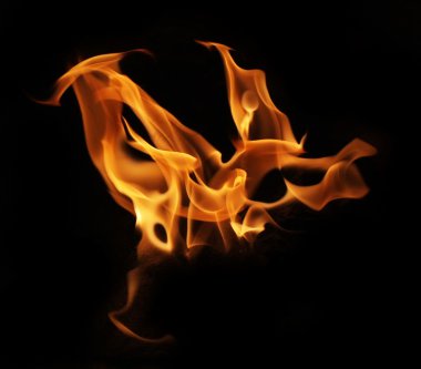 Siyah arkaplanda yangın